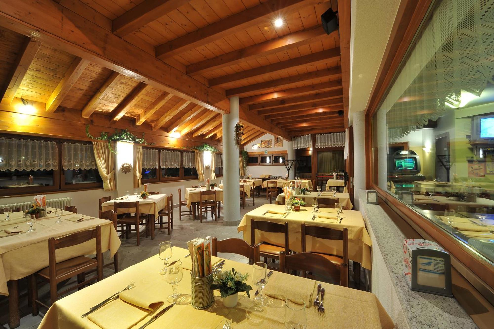 Hotel Tambo Campodolcino Dış mekan fotoğraf